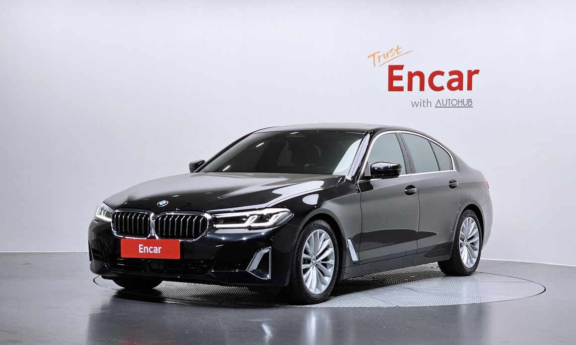 BMW 5-Series 2023