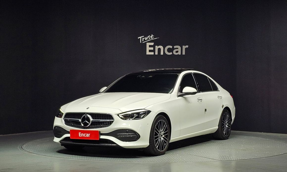 Mercedes-Benz C-Class 2024