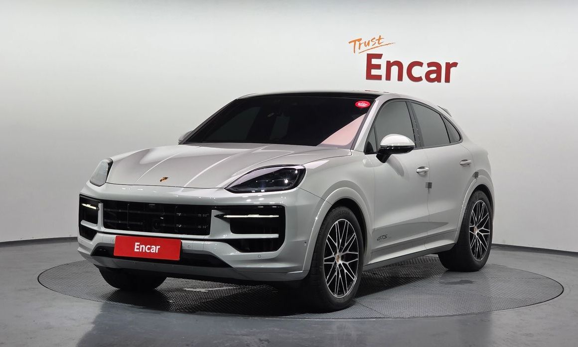 Porsche Cayenne 2025