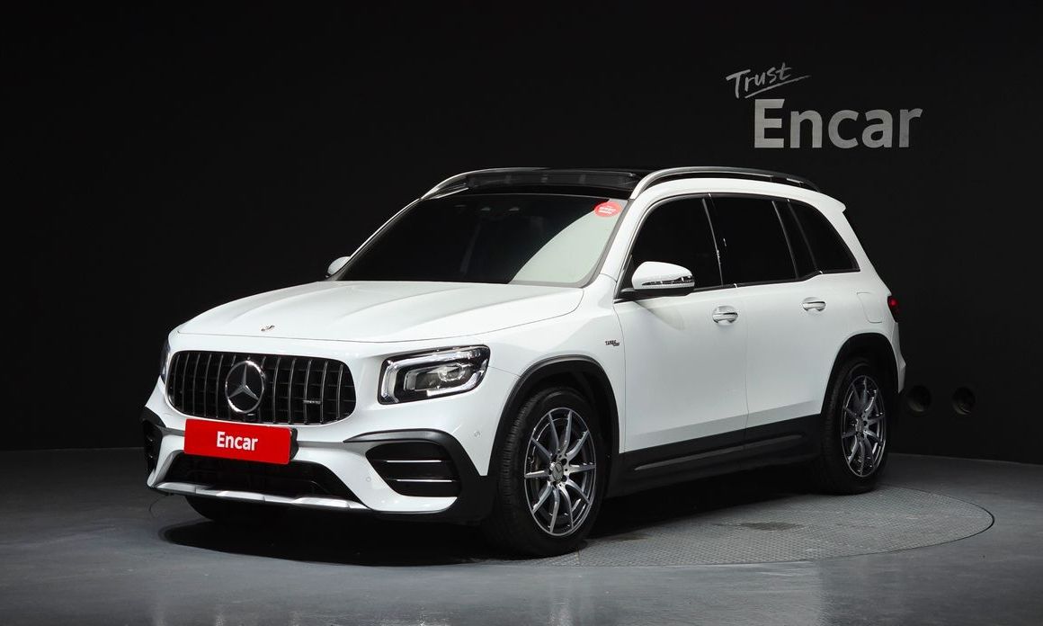Mercedes-Benz GLB-Class 2023