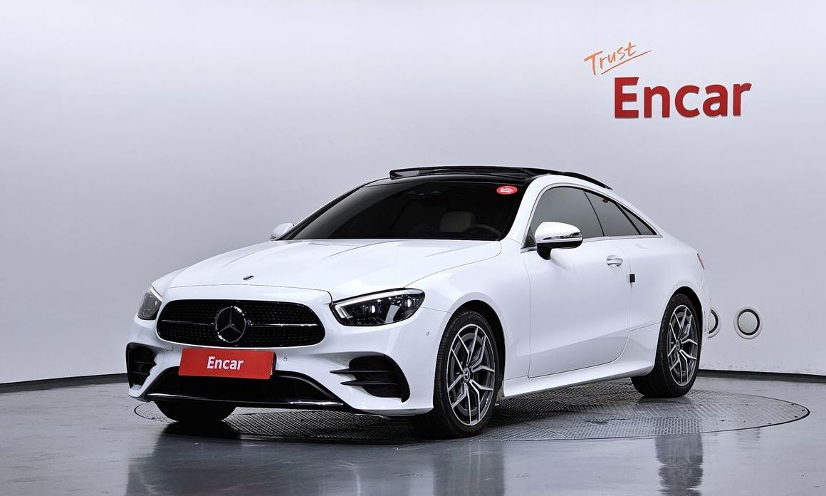 Mercedes-Benz E-Class 2022