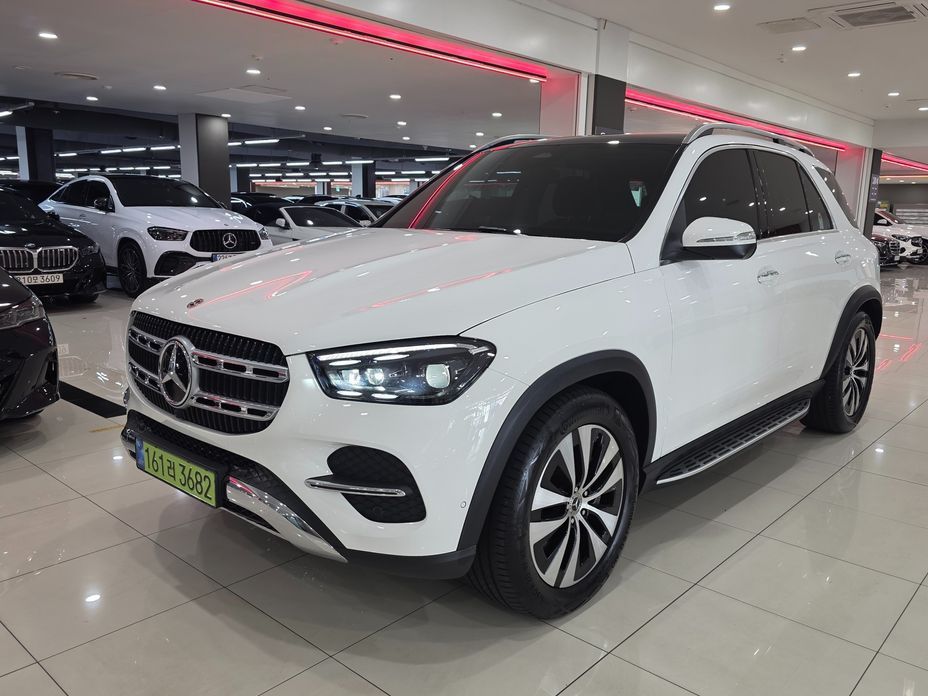 Mercedes-Benz GLE-Class 2026