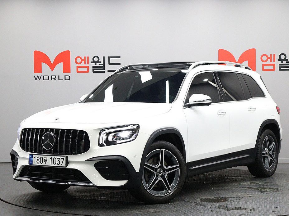 Mercedes-Benz GLB-Class 2023
