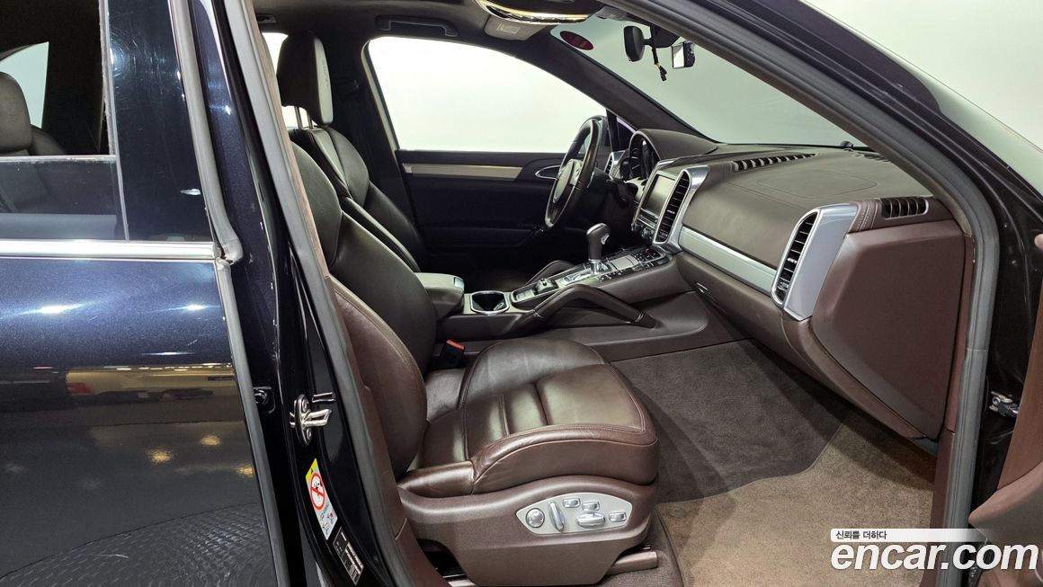 Porsche Cayenne 2011