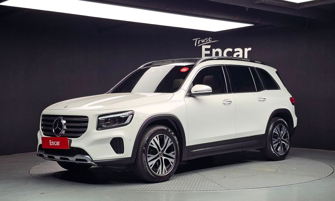 Mercedes-Benz GLB-Class 2024