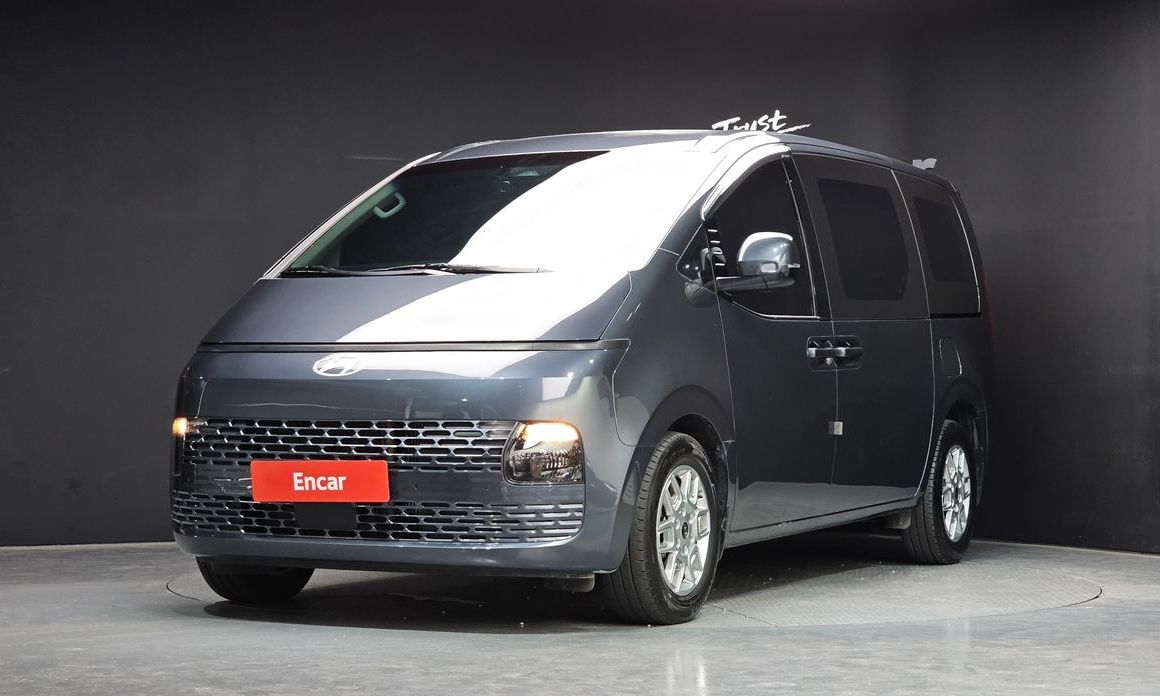 Hyundai Staria 2025