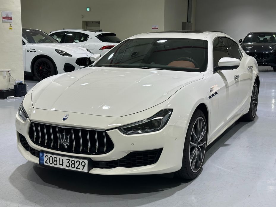 Maserati Ghibli 2023