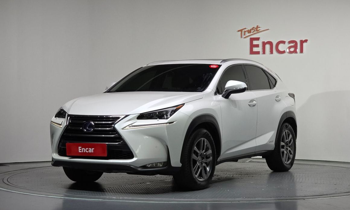 Lexus NX 2015