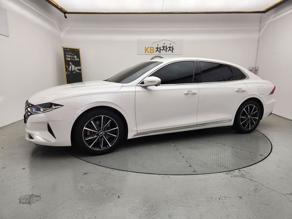 Hyundai Grandeur 2022
