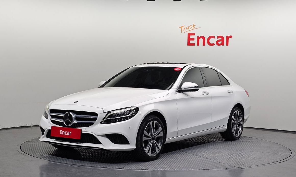Mercedes-Benz C-Class 2021