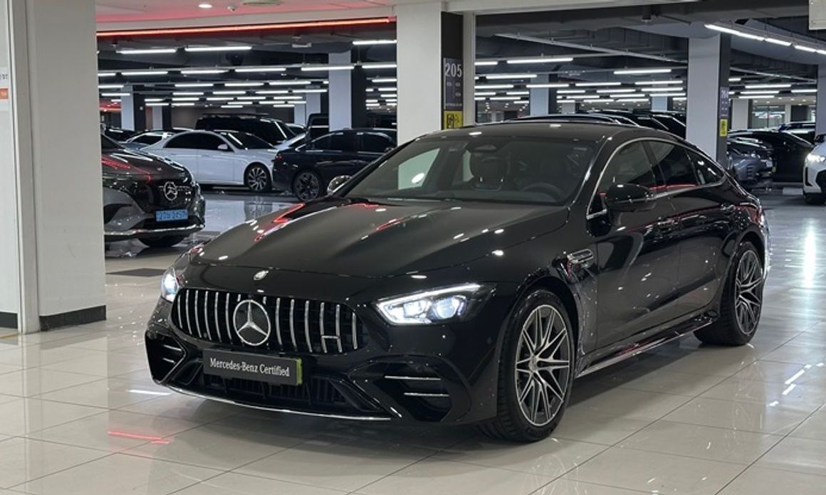 Mercedes-Benz AMG GT 2025