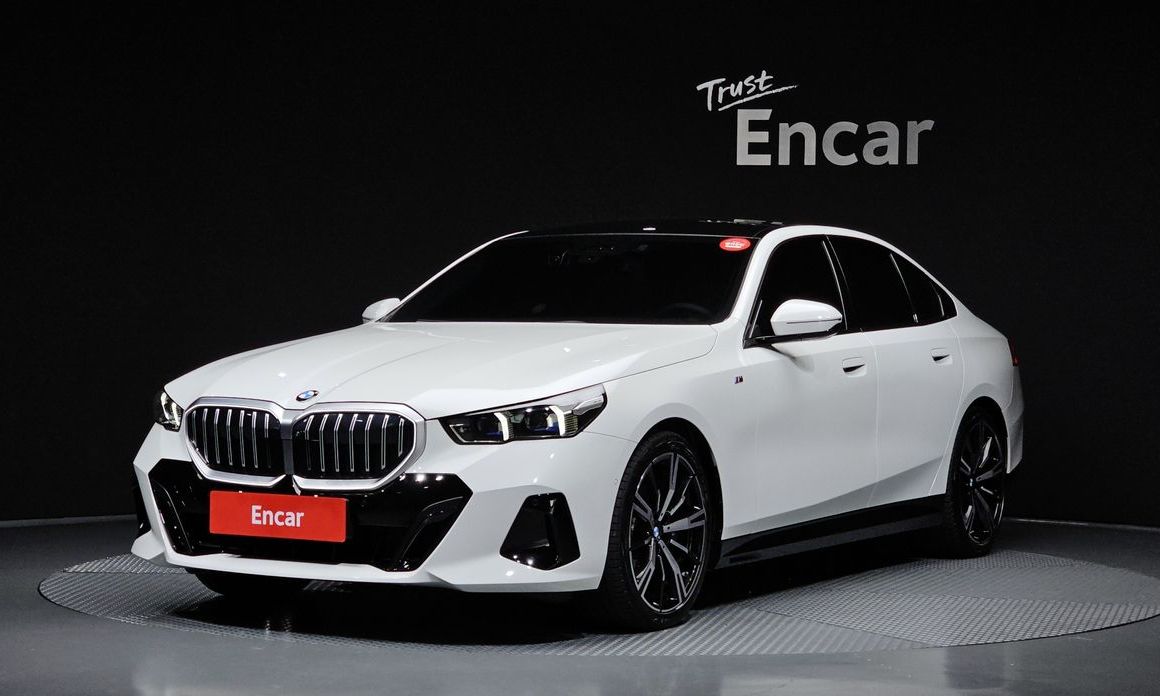 BMW 5-Series 2025