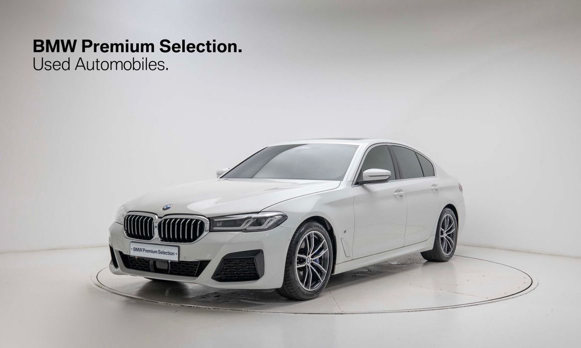 BMW 5-Series 2022