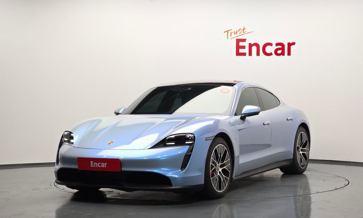 Porsche Taycan 2021
