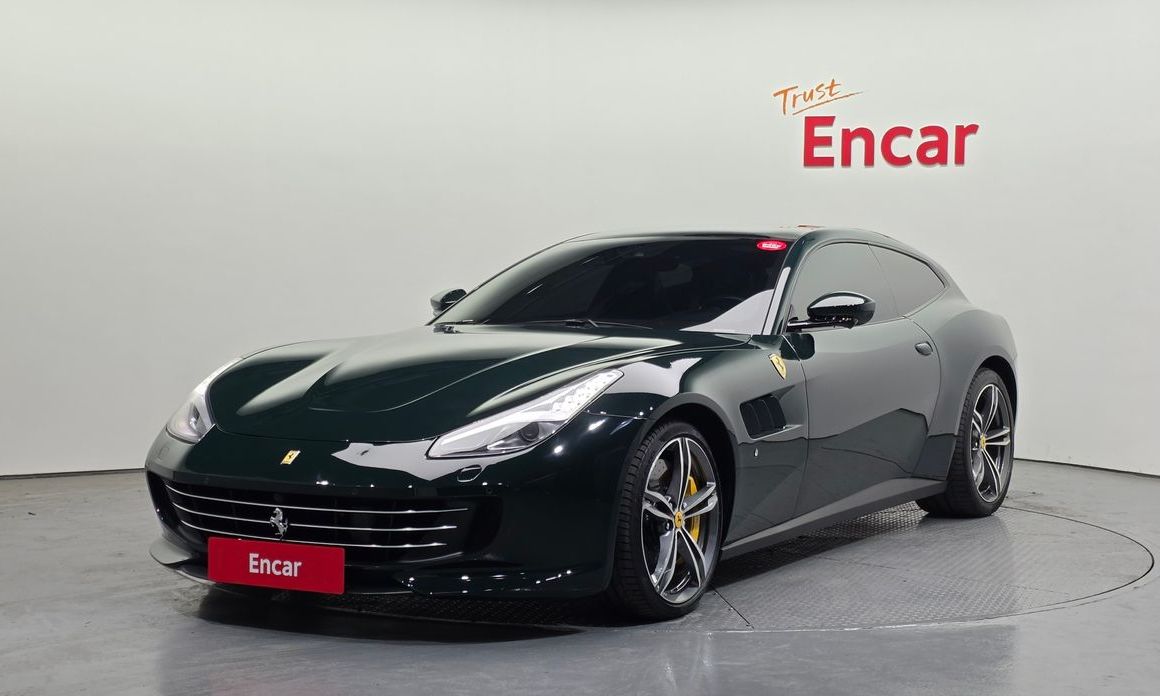 Ferrari GTC4 Lusso 2020