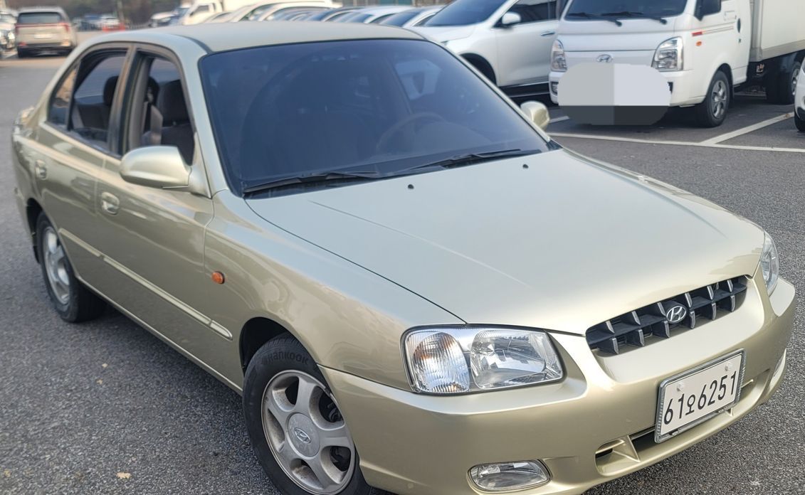 Hyundai Verna 2000