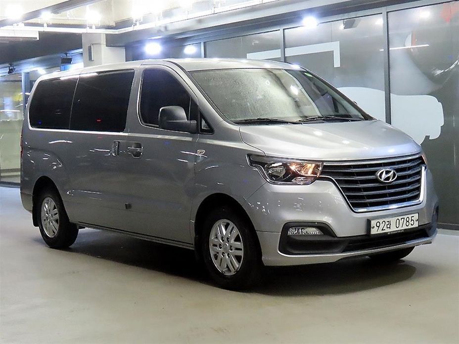 Hyundai Starex 2019