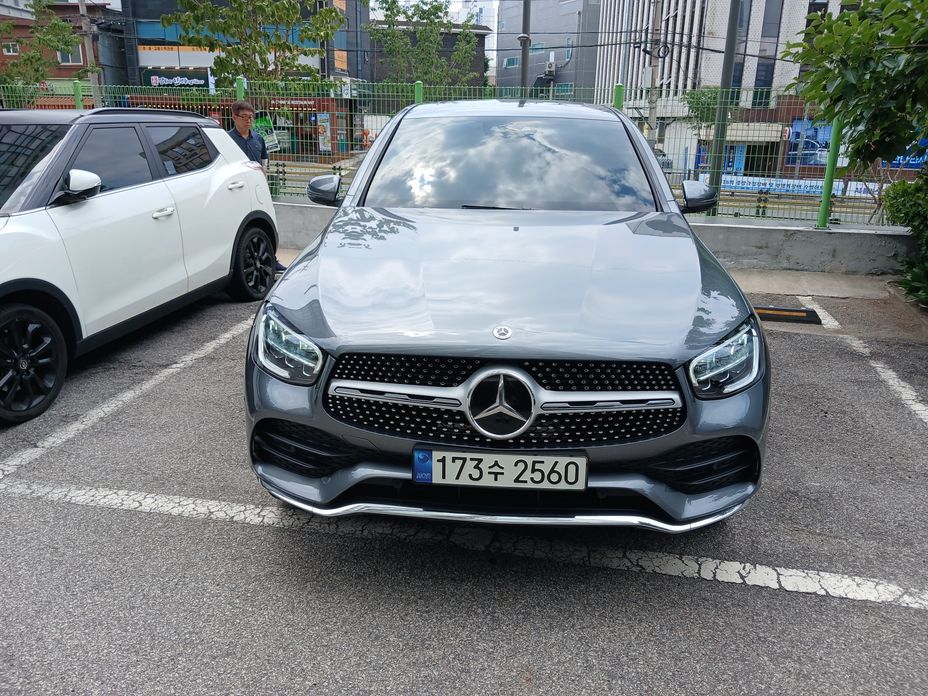 Mercedes-Benz GLC-Class 2021