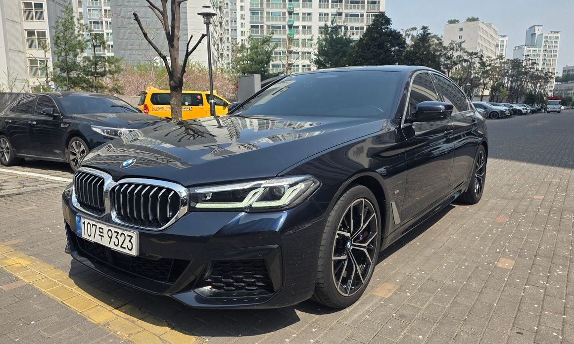 BMW 5-Series 2021
