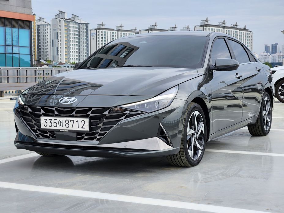 Hyundai AVANTE 2021