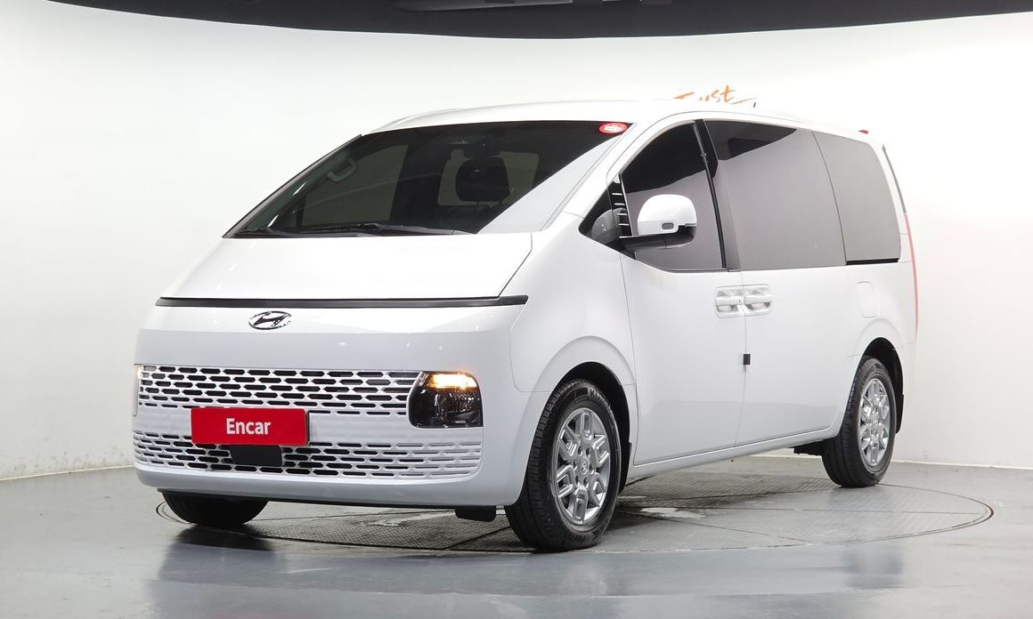 Hyundai Staria 2024