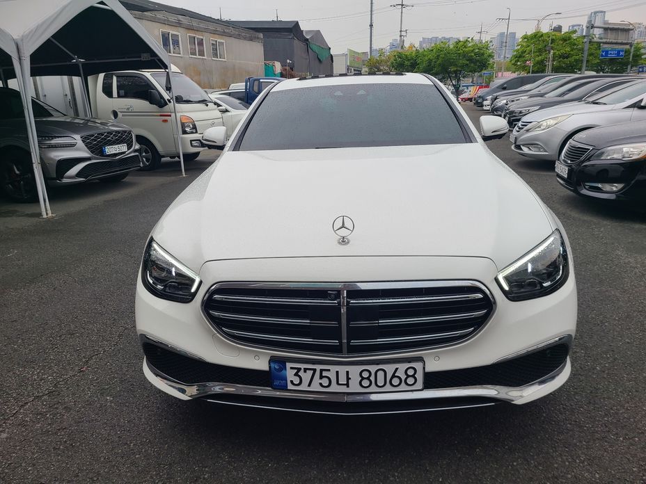 Mercedes-Benz E-Class 2021