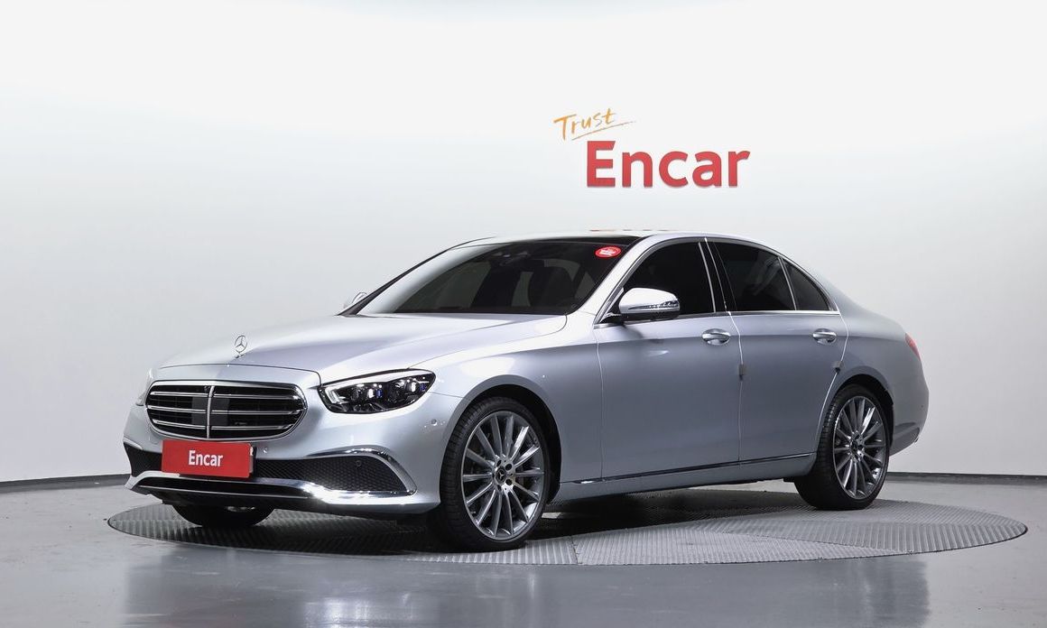 Mercedes-Benz E-Class 2023