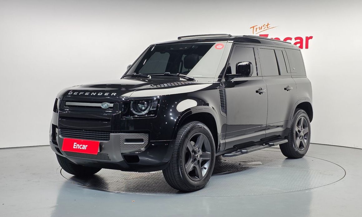 Land Rover Defender 2024