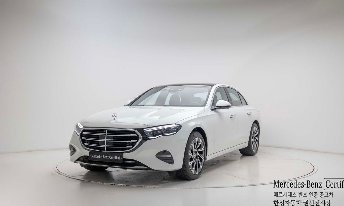 Mercedes-Benz E-Class 2025
