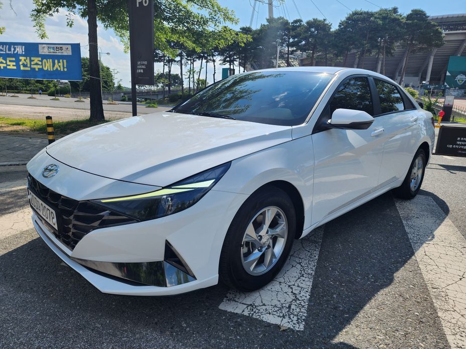 Hyundai AVANTE 2022