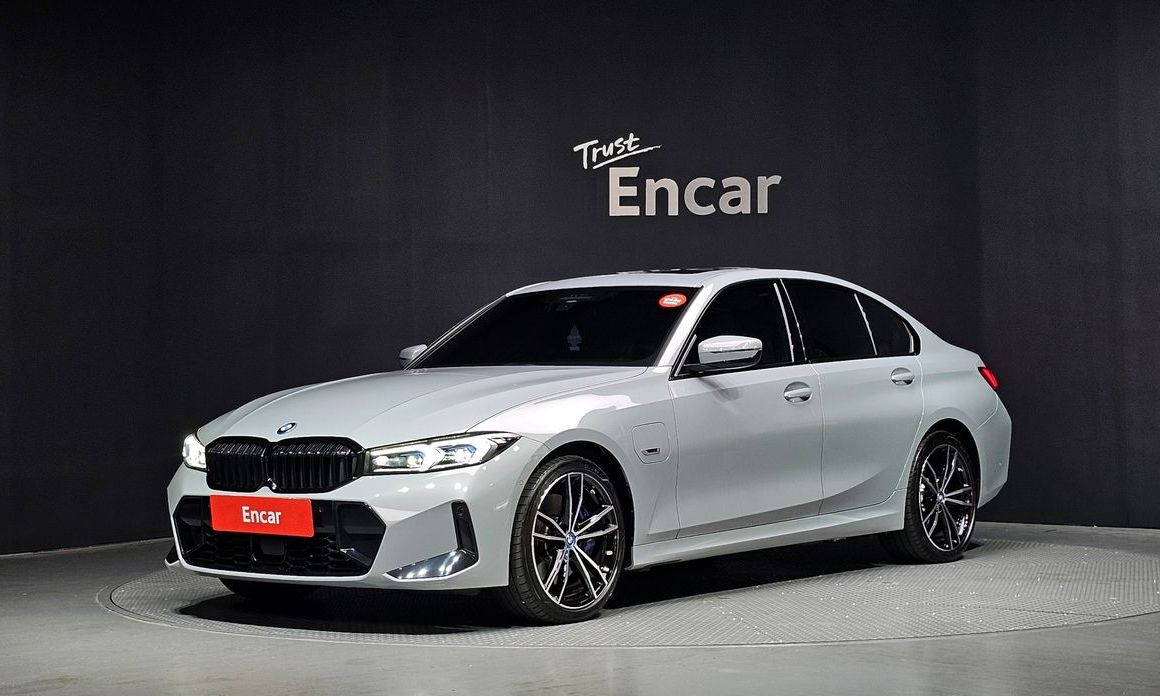 BMW 3-Series 2023
