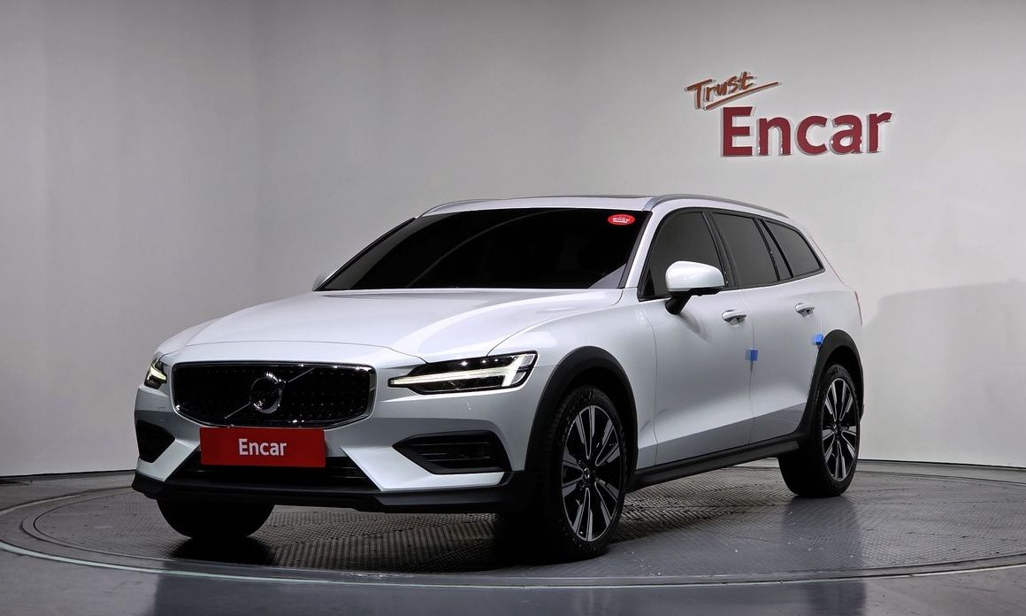 Volvo V60 2022