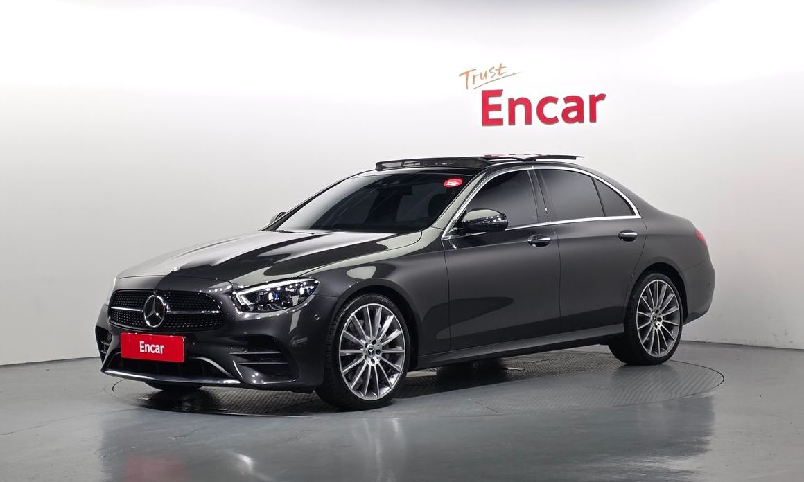Mercedes-Benz E-Class 2022
