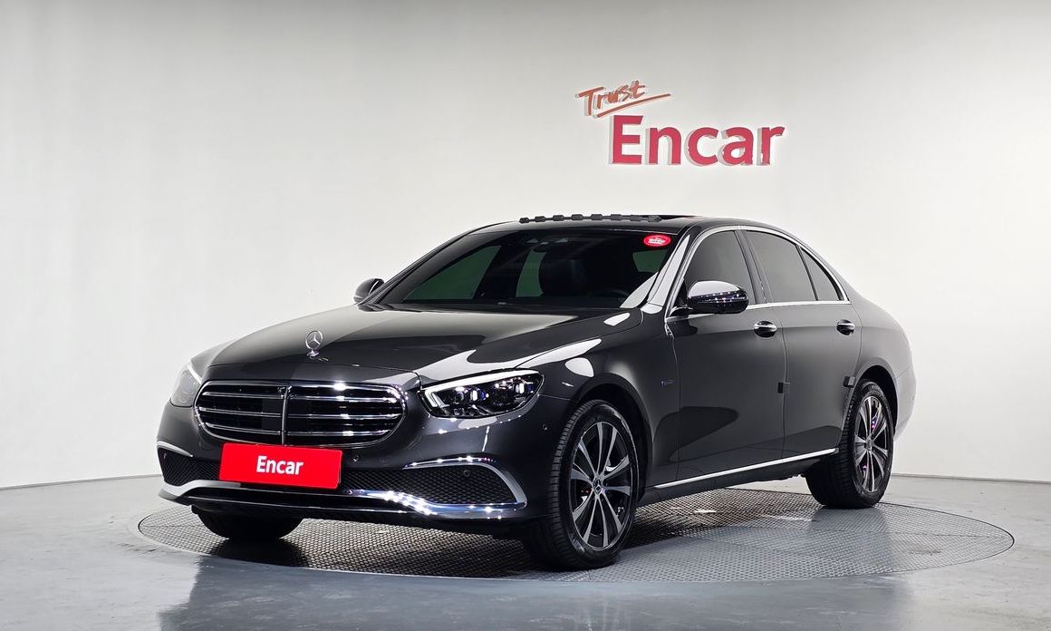Mercedes-Benz E-Class 2021