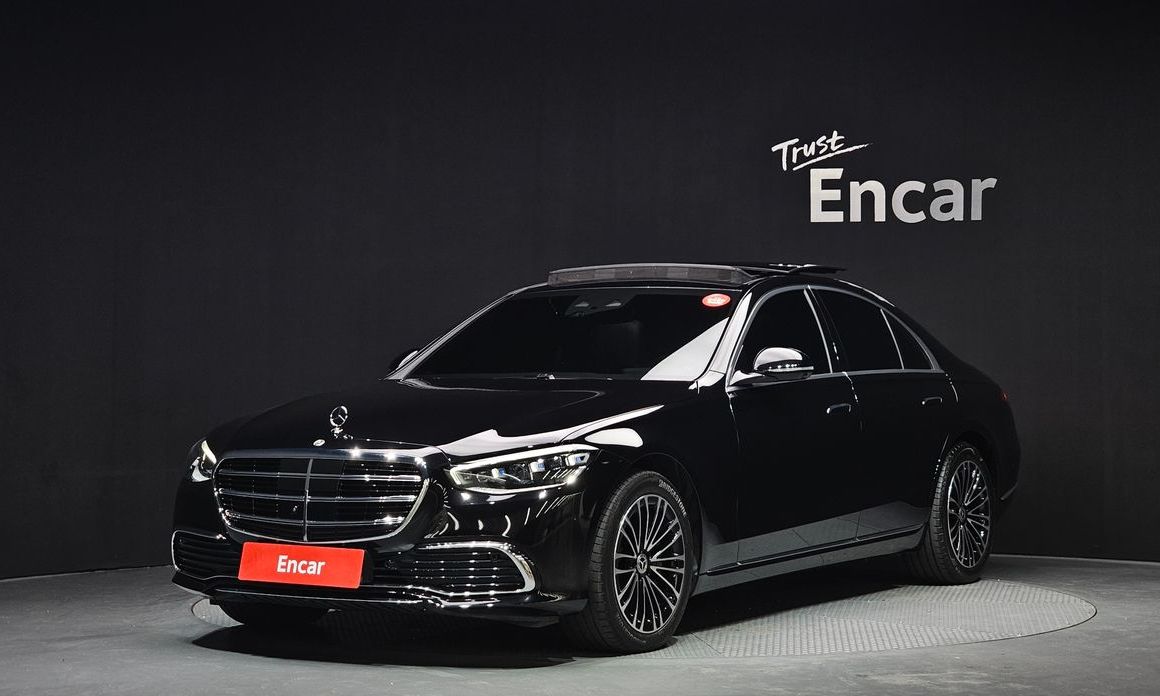 Mercedes-Benz S-Class 2024
