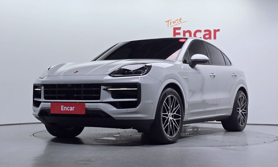 Porsche Cayenne 2025
