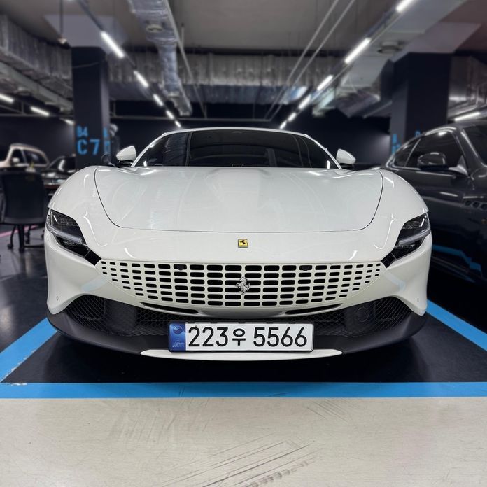 Ferrari Roma 2024