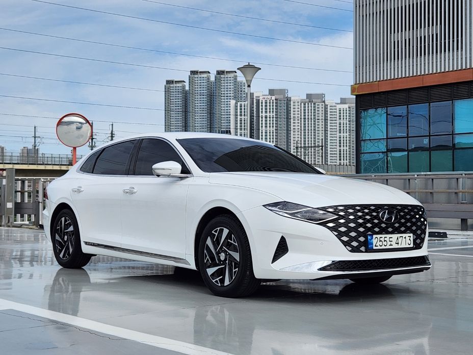 Hyundai Grandeur 2022