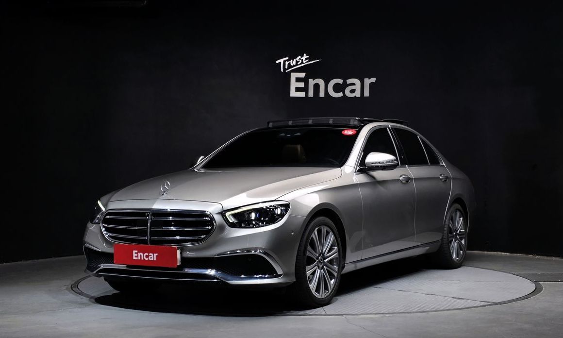 Mercedes-Benz E-Class 2021