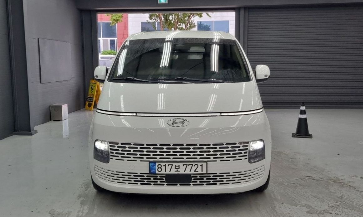 Hyundai Staria 2023