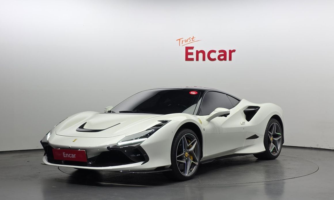 Ferrari F8 2021
