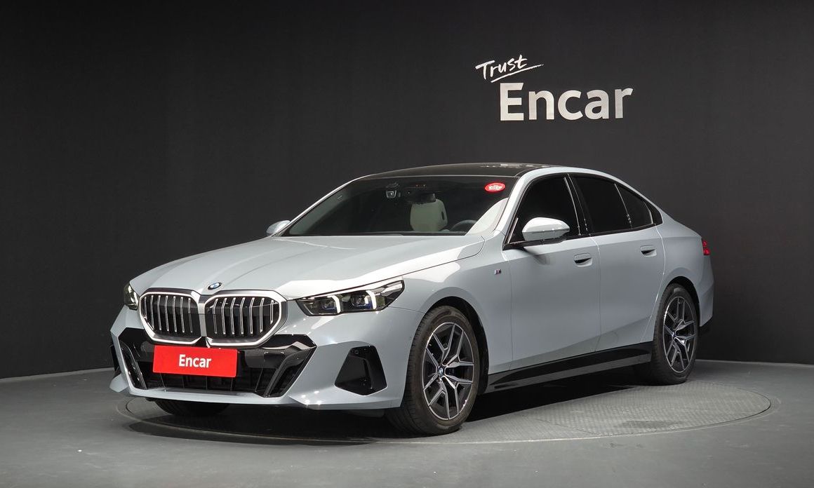 BMW 5-Series 2025