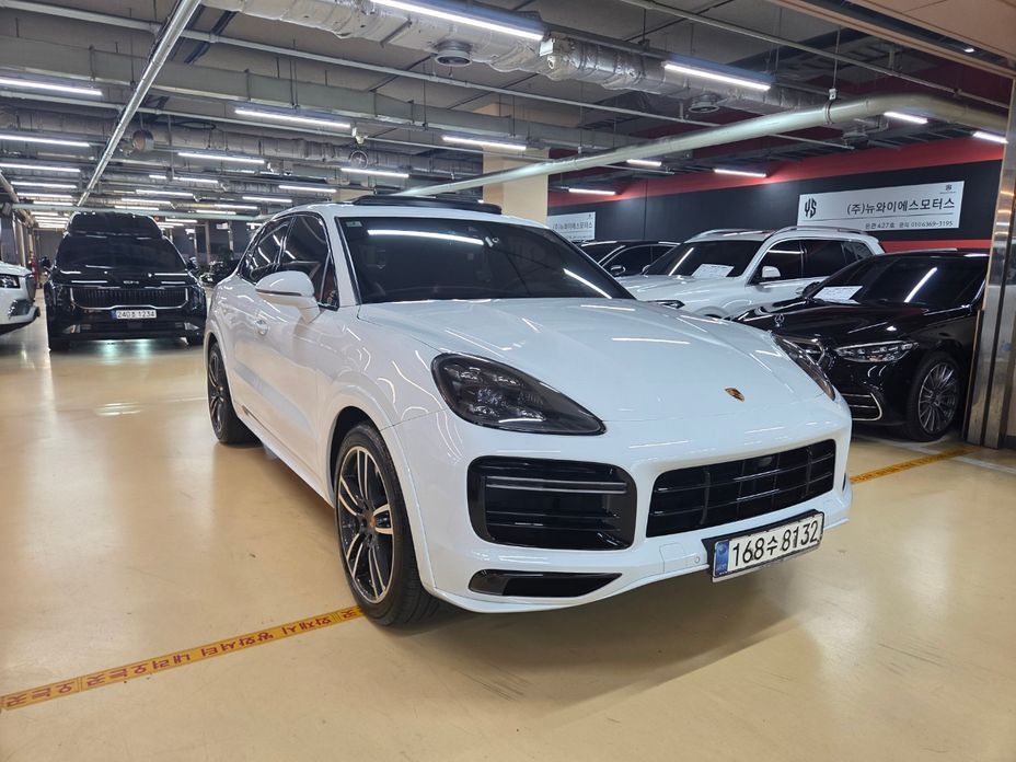 Porsche Cayenne 2021