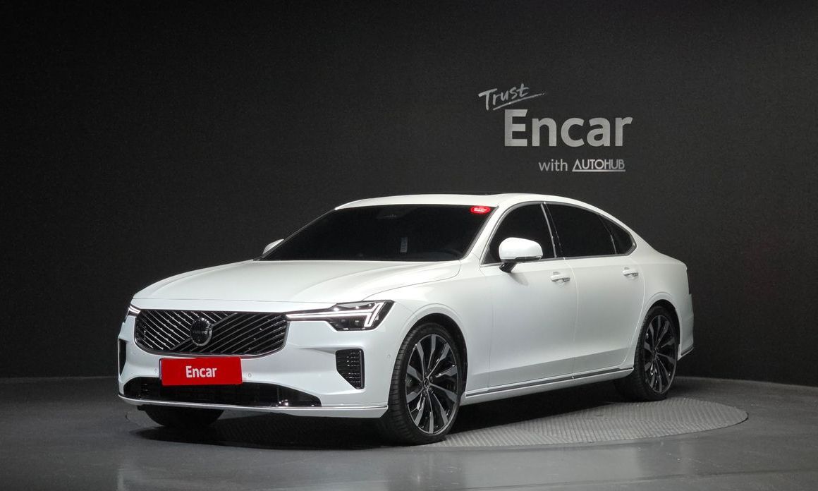 Volvo S90 2026