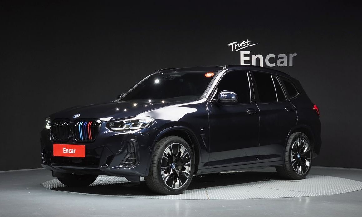 BMW iX3 2023
