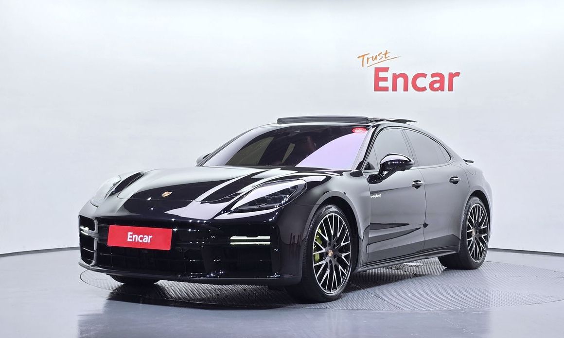 Porsche Panamera 2025