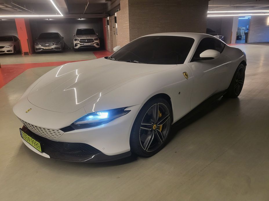 Ferrari Roma 2024