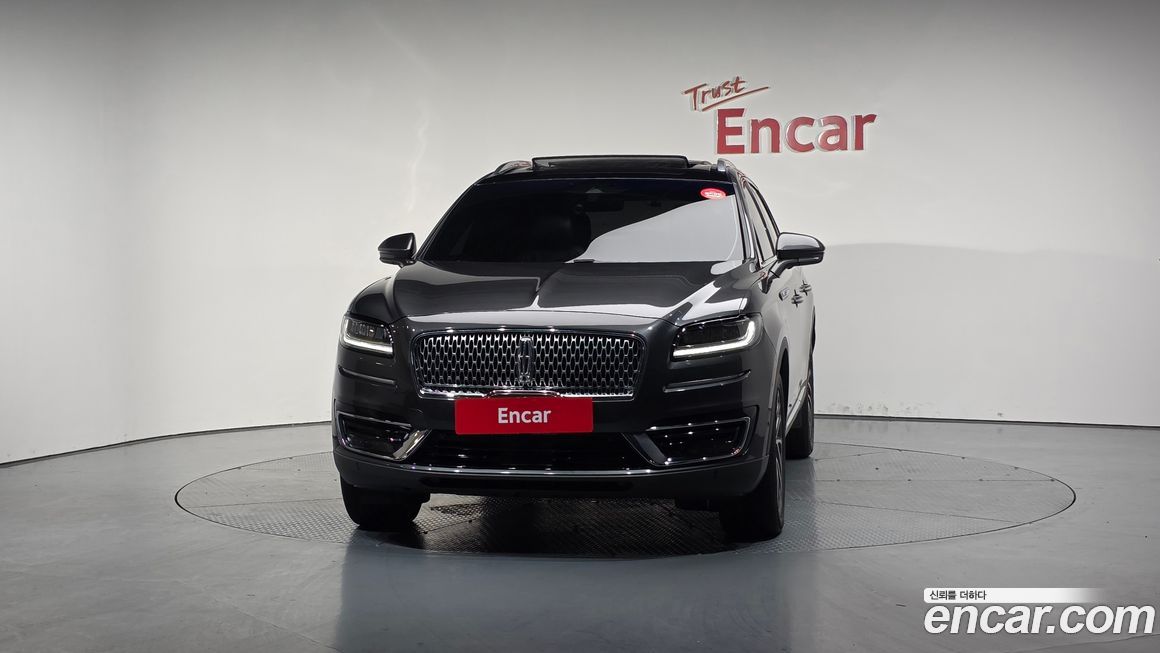 Lincoln Nautilus 2020