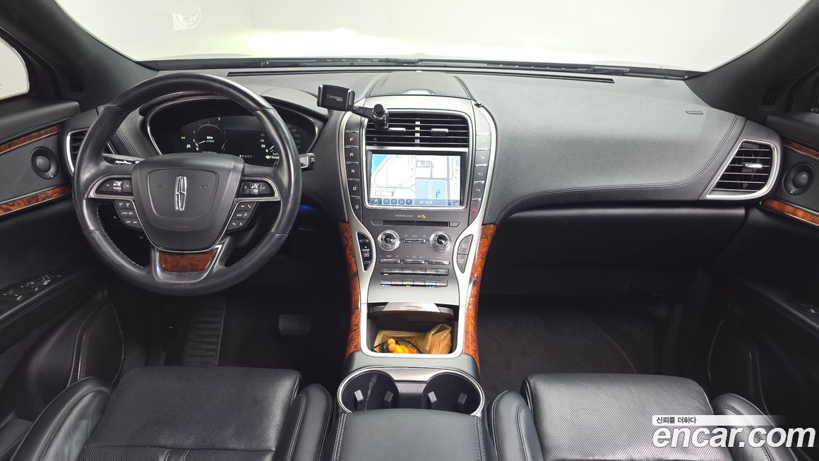 Lincoln Nautilus 2020