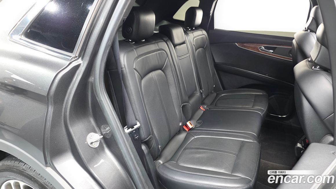 Lincoln Nautilus 2020